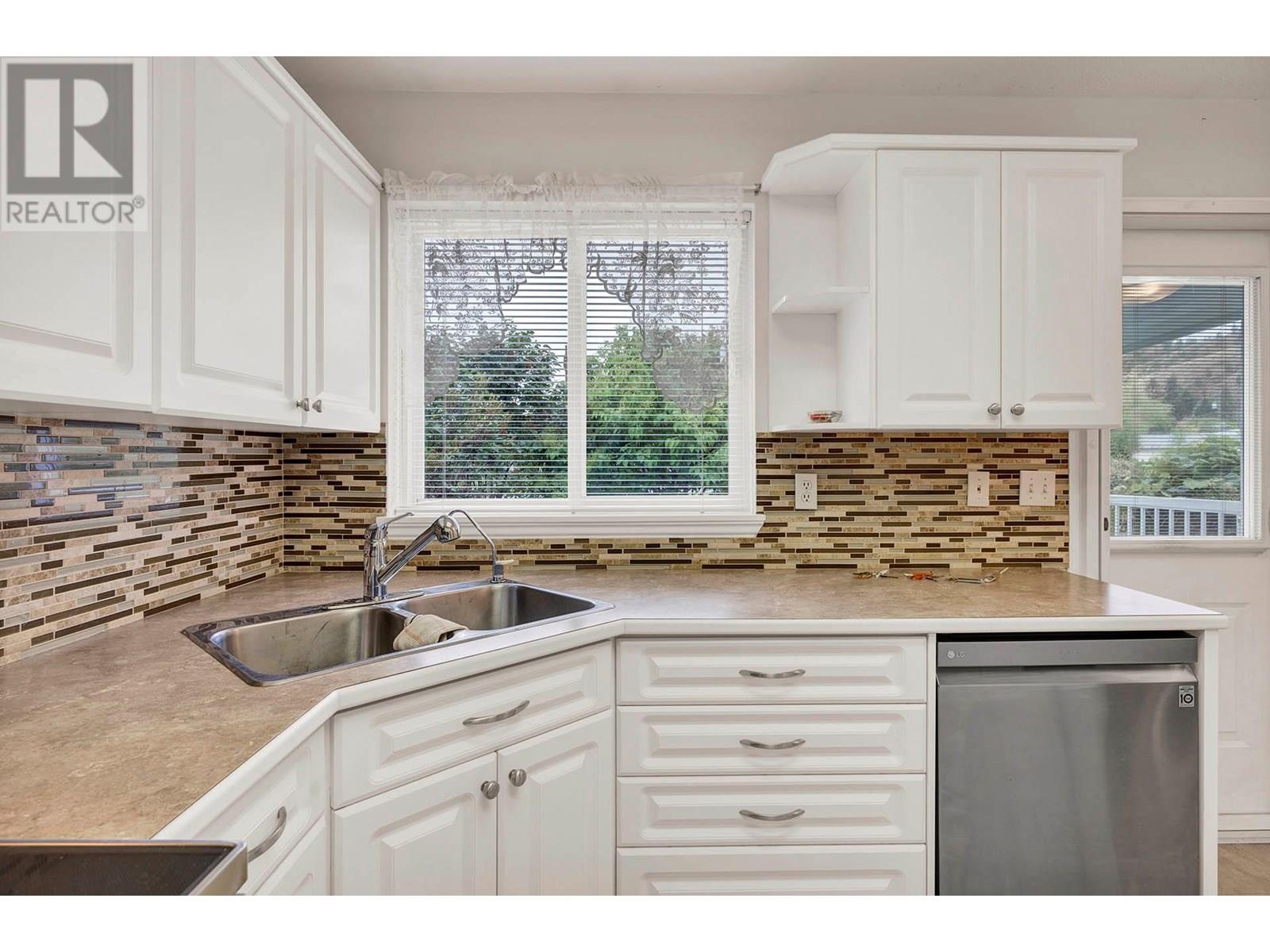 #26 2655 WESTSYDE ROAD - Image 17