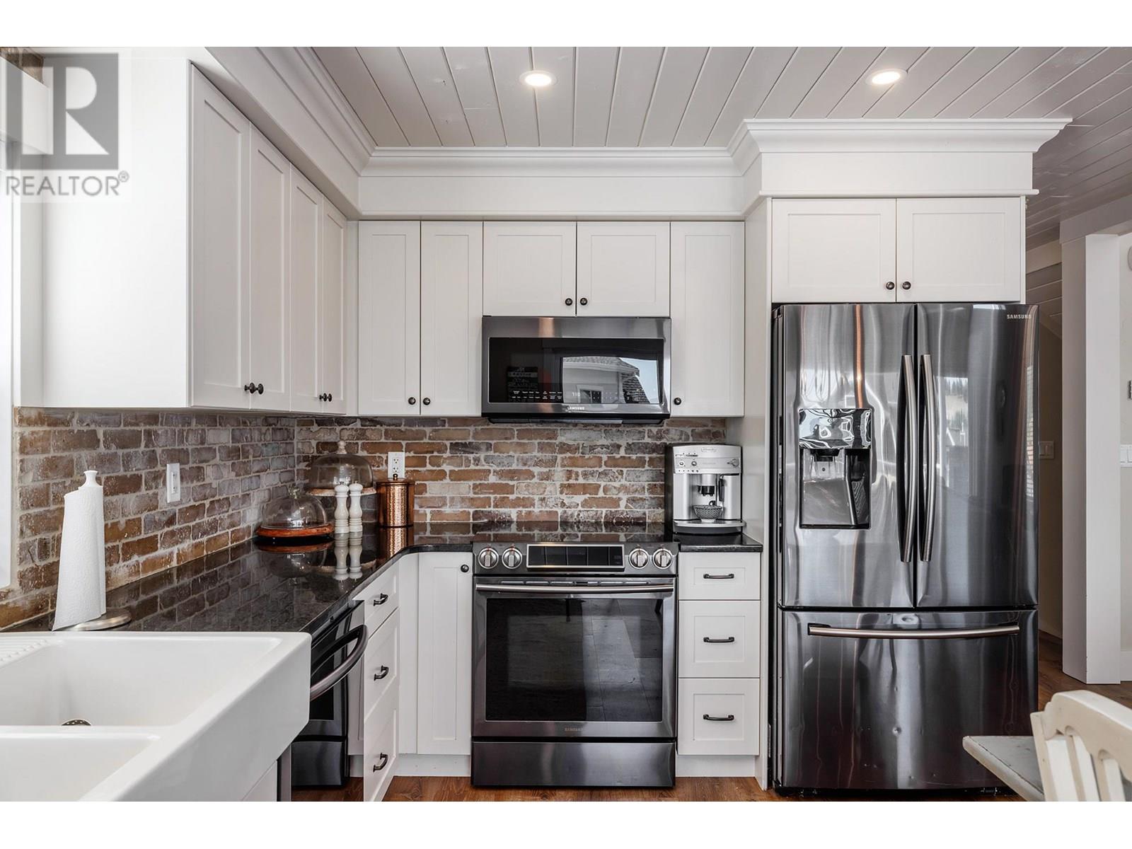  6746 Marbella Loop, Kelowna