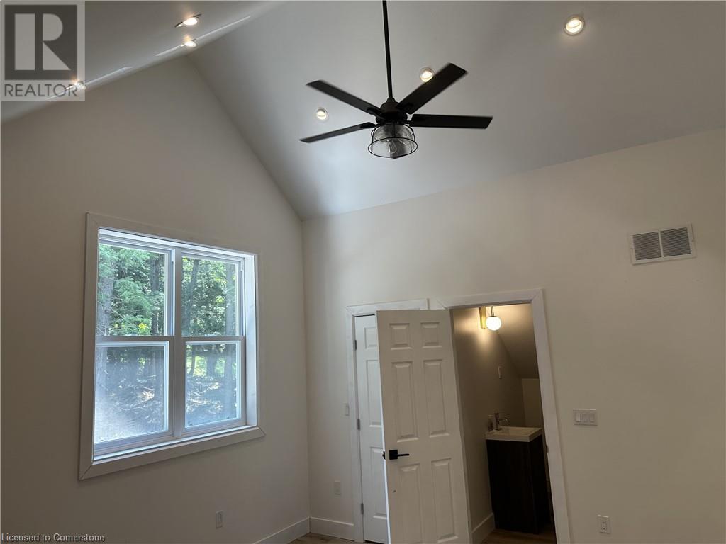 Photo 20 of 132 Ivy Lane Lane, Magnetawan ON