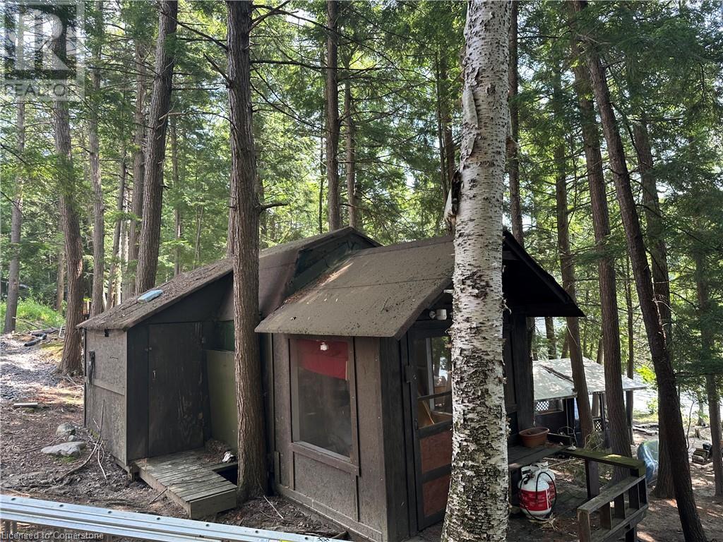 Photo 16 of 132 Ivy Lane Lane, Magnetawan ON