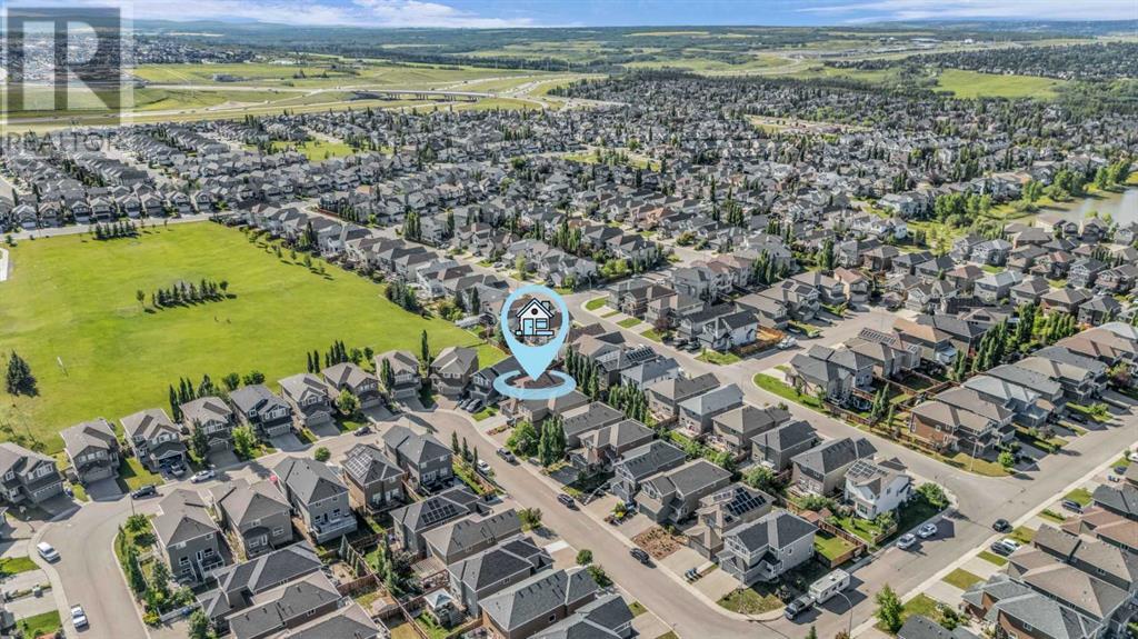 Single Family House for Sale in  Everhollow Green SW Evergreen Calgary 