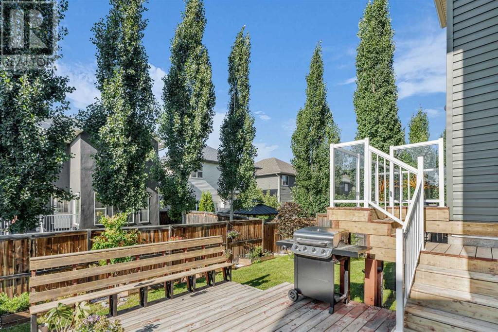 Single Family House for Sale in  Everhollow Green SW Evergreen Calgary 