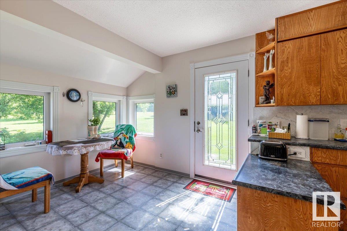 Photo 9 of 8 465070 Rge Road 20, Rural Wetaskiwin County AB