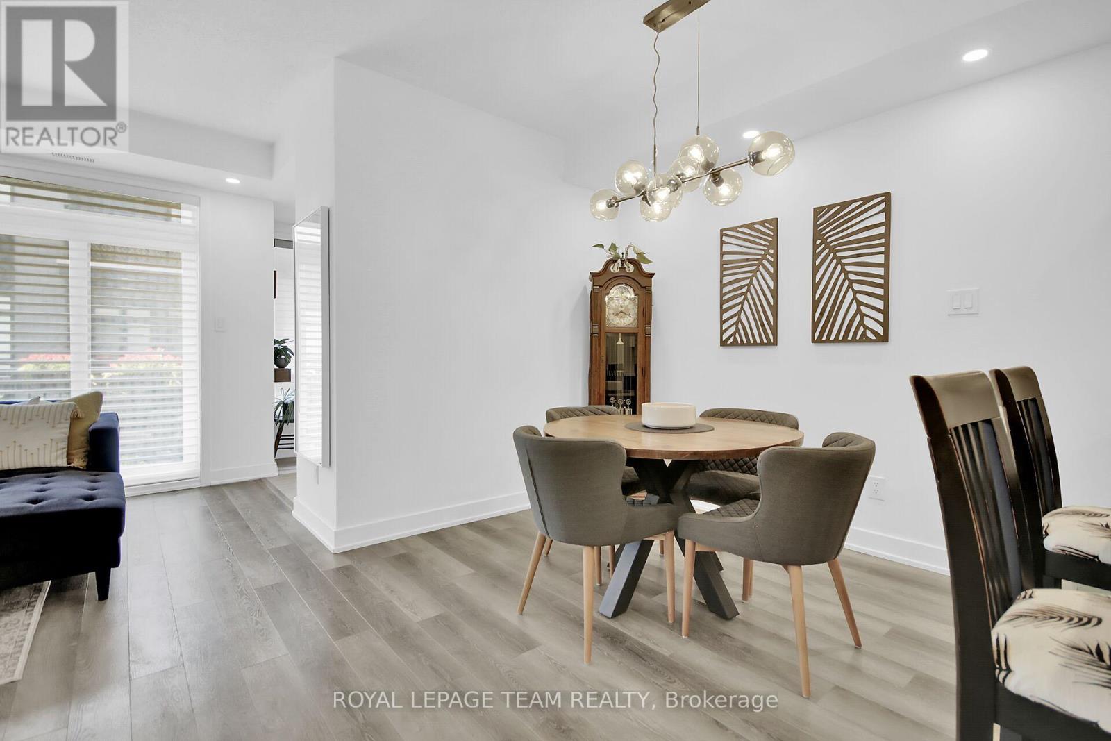 Photo 13 of H 300 Tulum Crescent, Ottawa ON