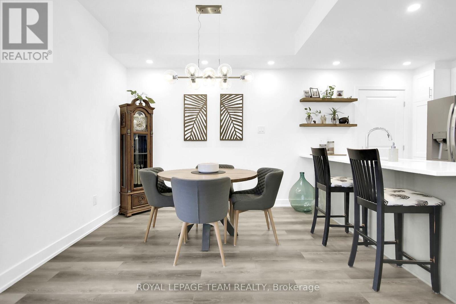 Photo 14 of H 300 Tulum Crescent, Ottawa ON