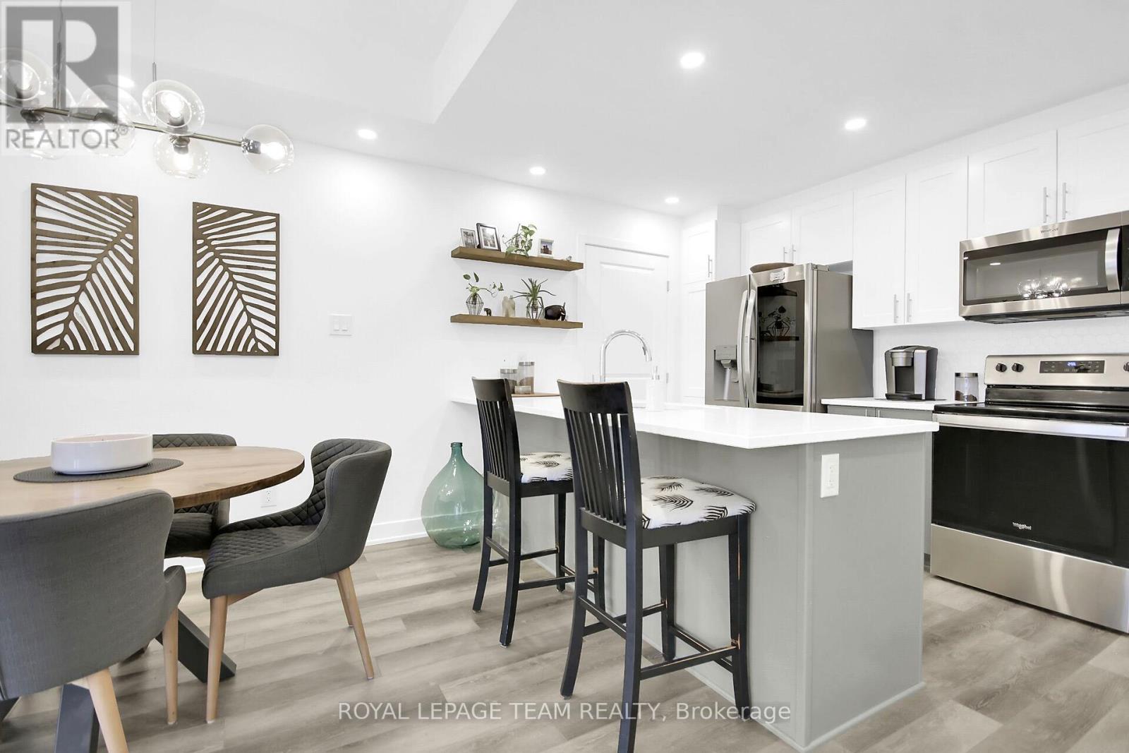 Photo 17 of H 300 Tulum Crescent, Ottawa ON