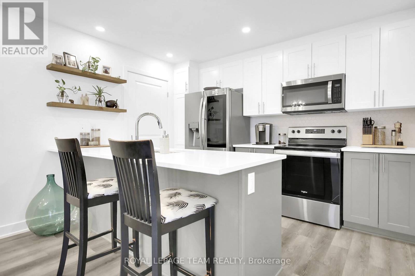 Photo 19 of H 300 Tulum Crescent, Ottawa ON