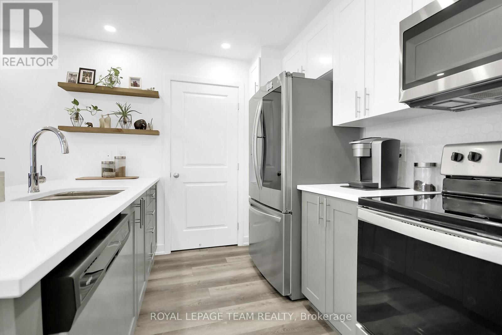 Photo 20 of H 300 Tulum Crescent, Ottawa ON