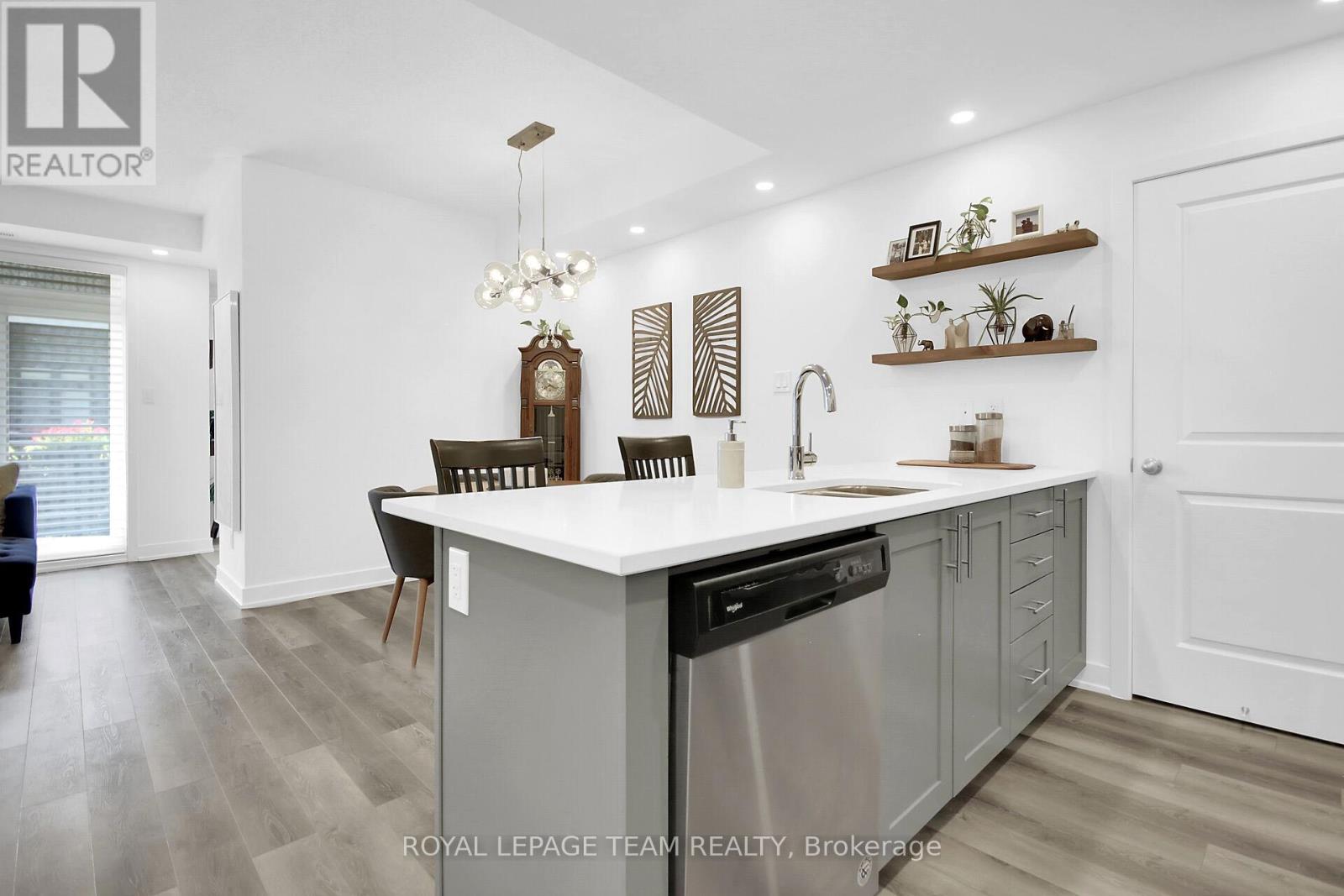 Photo 23 of H 300 Tulum Crescent, Ottawa ON