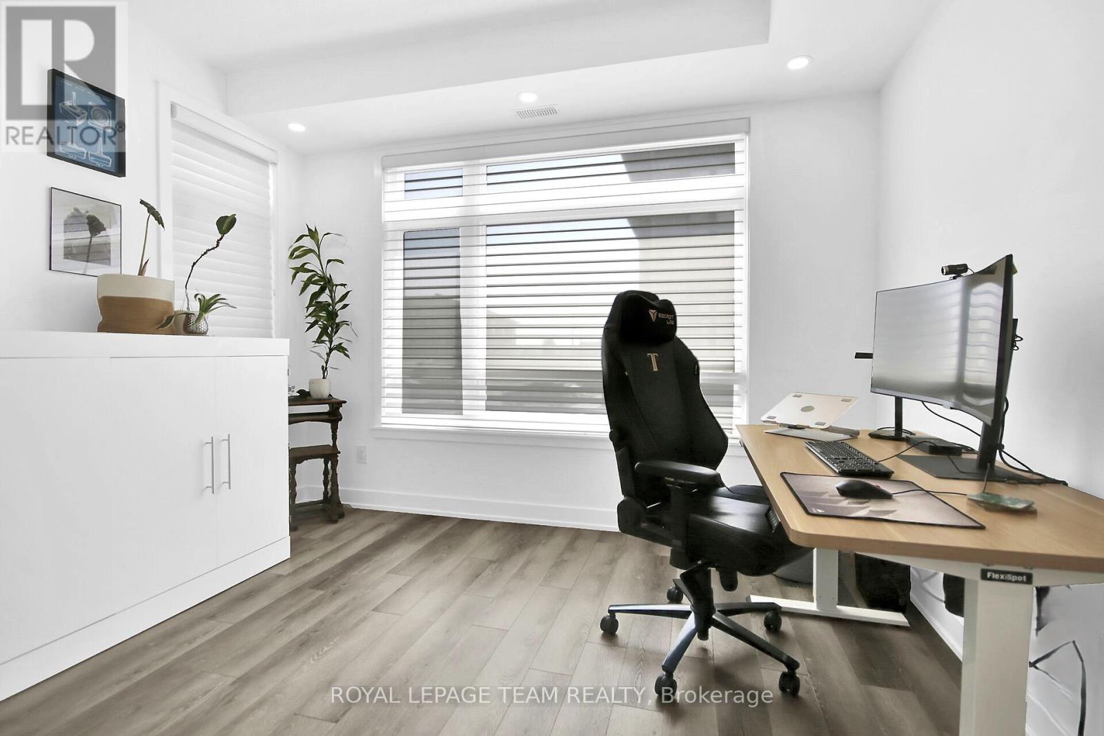 Photo 33 of H 300 Tulum Crescent, Ottawa ON