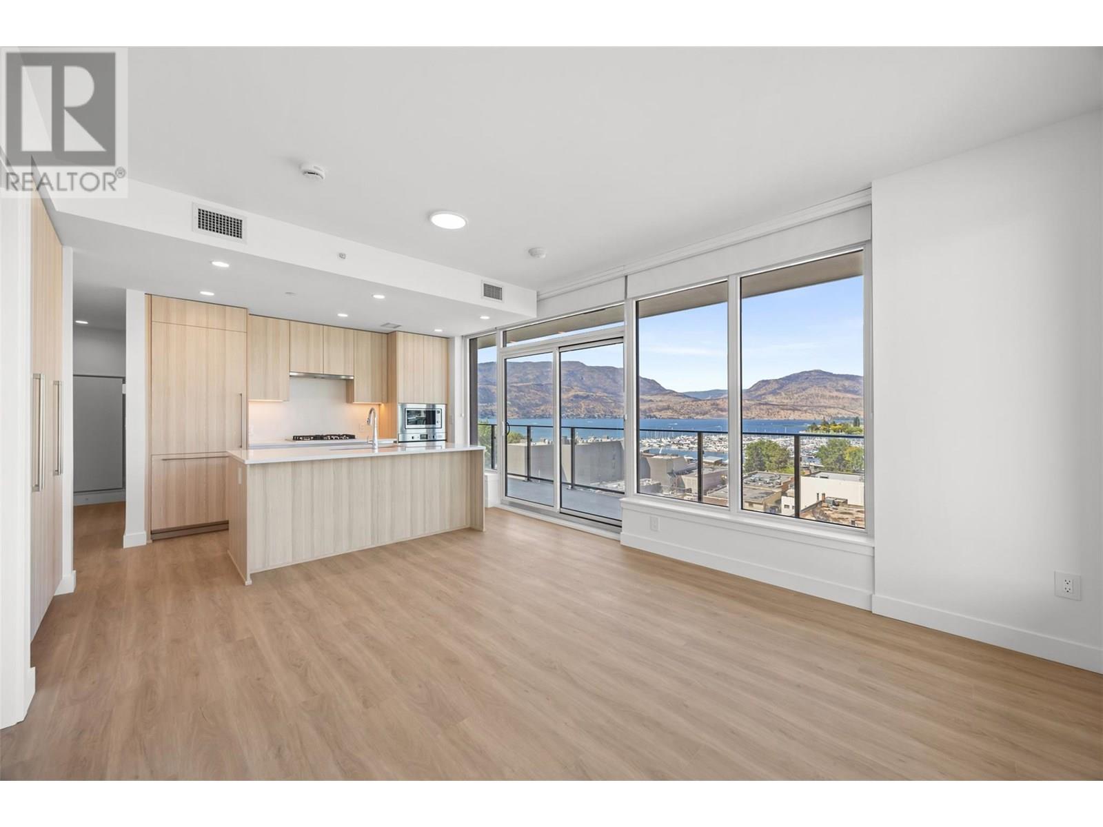 Photo 12 of 238 Leon Avenue Unit 702, Kelowna BC