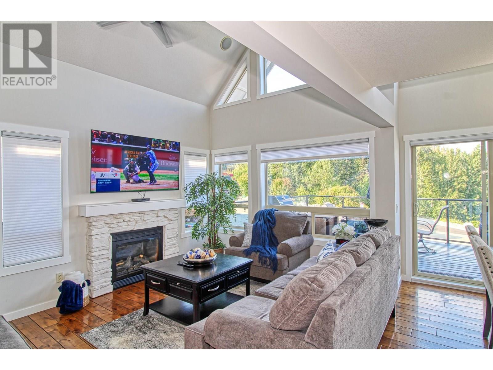 24 6985 Barcelona Drive, Kelowna