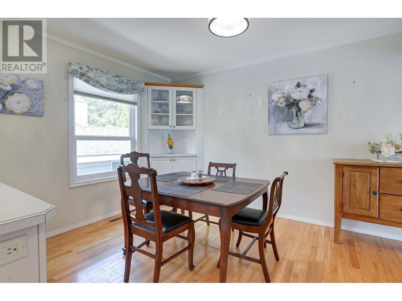 Photo 7 of 660 Valdes Drive, Kamloops BC