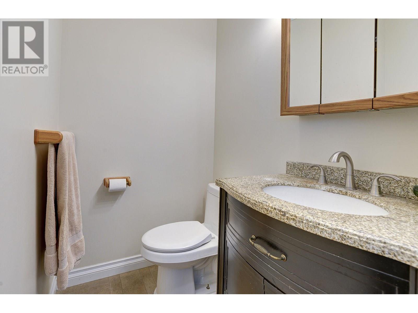 Photo 14 of 660 Valdes Drive, Kamloops BC