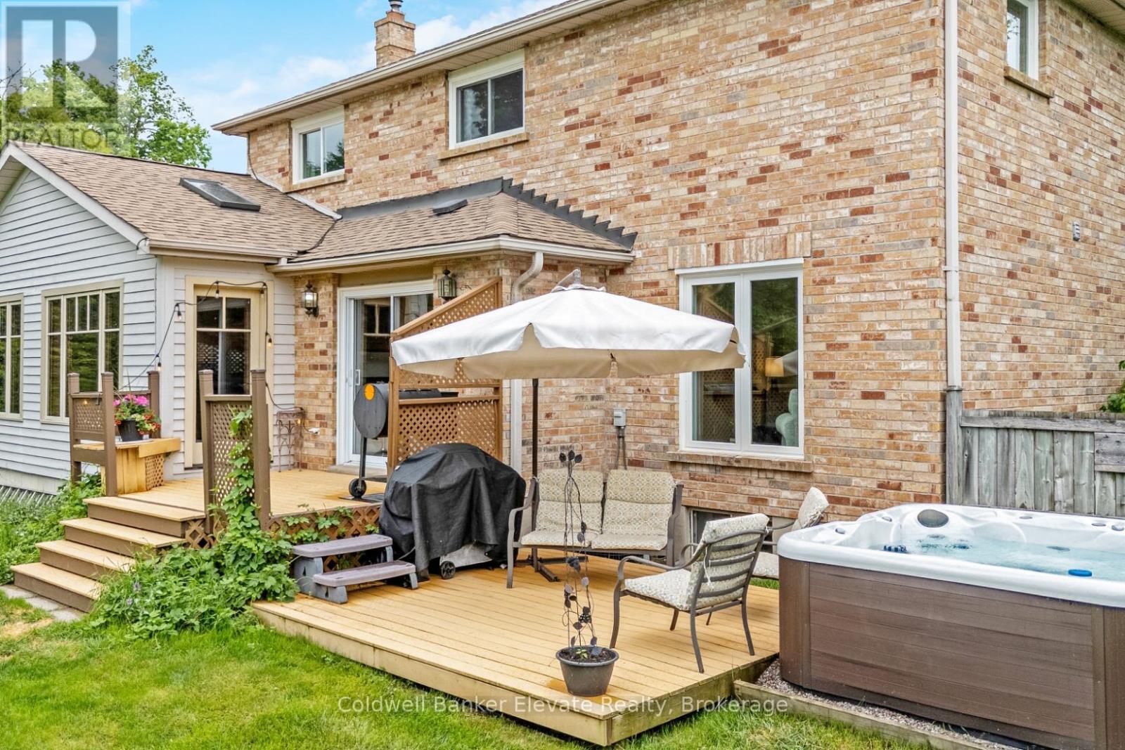 Photo 36 of 4 Southwinds Drive, Halton Hills ON