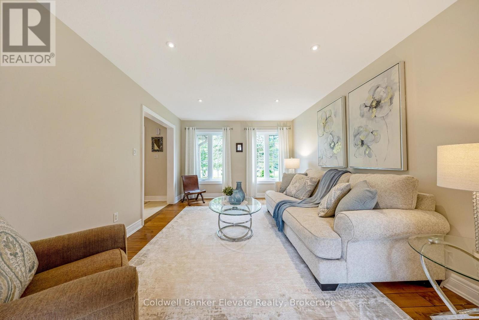 Photo 13 of 4 Southwinds Drive, Halton Hills ON