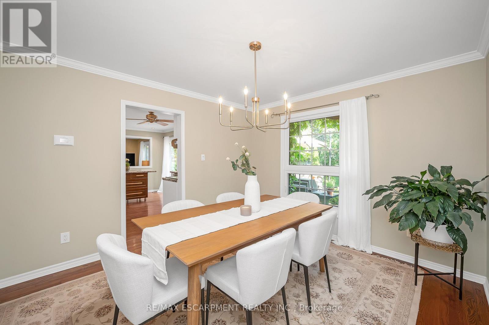 Photo 11 of 1355 Edgeware Road, Oakville ON