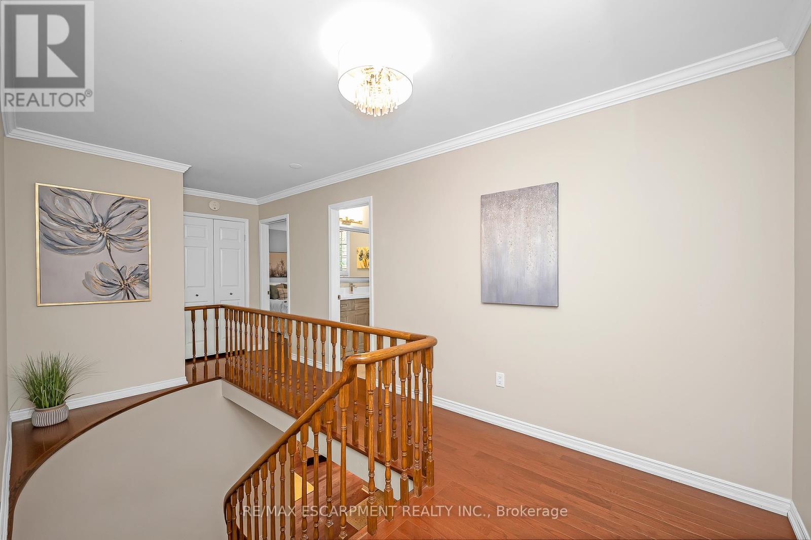 Photo 20 of 1355 Edgeware Road, Oakville ON