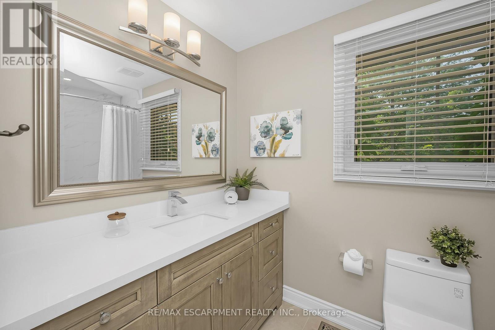 Photo 27 of 1355 Edgeware Road, Oakville ON