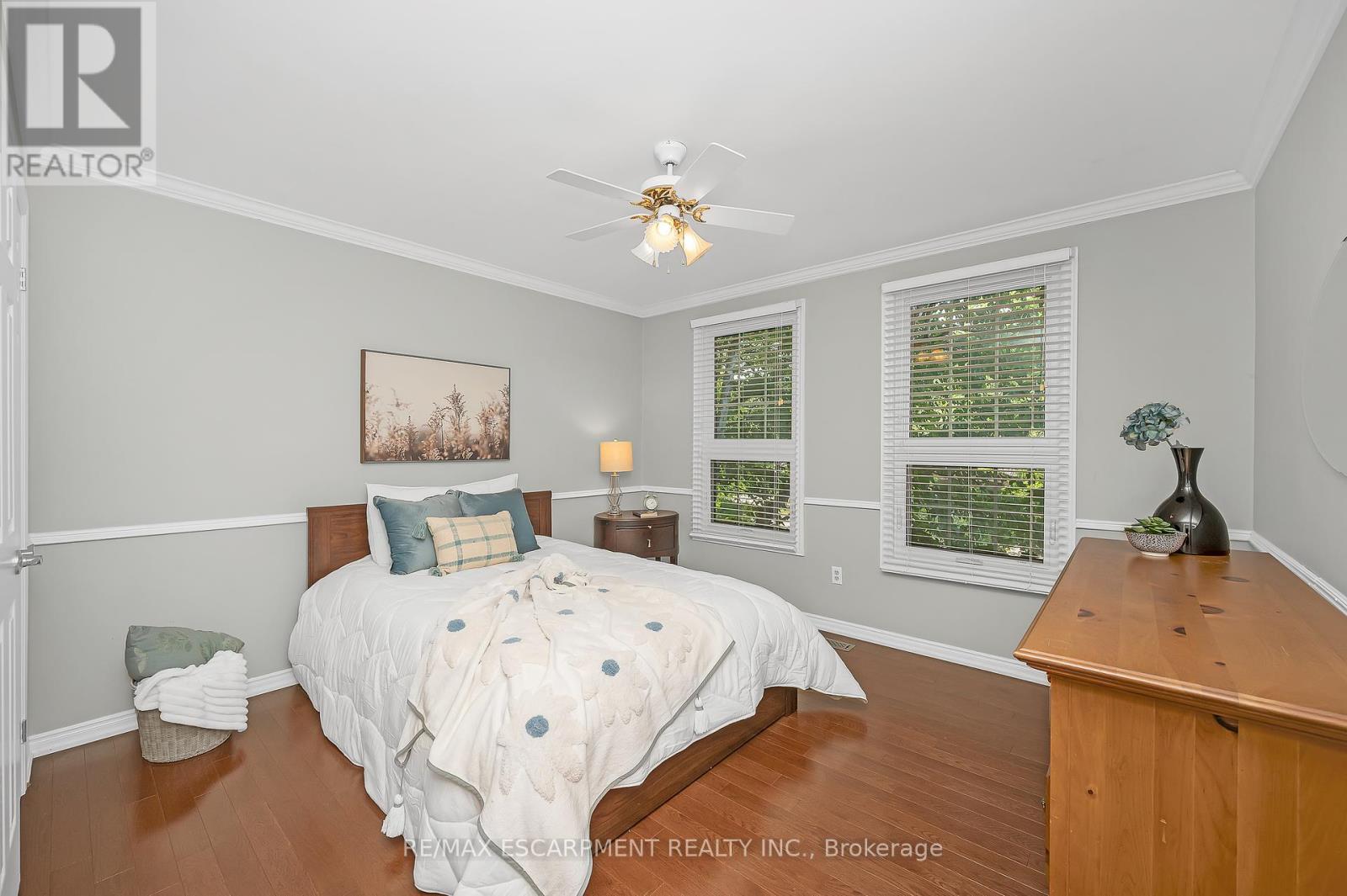 Photo 29 of 1355 Edgeware Road, Oakville ON