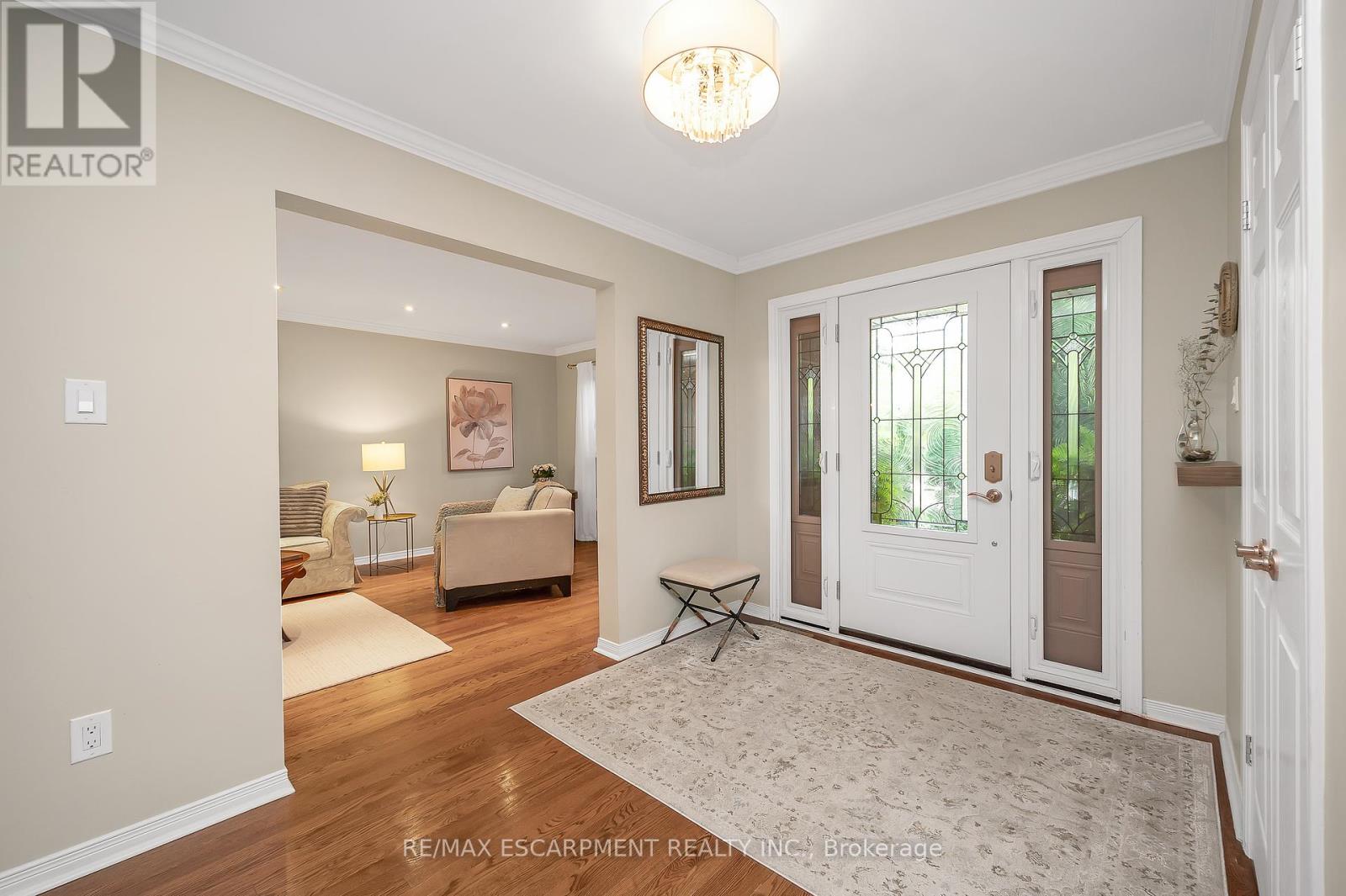Photo 7 of 1355 Edgeware Road, Oakville ON