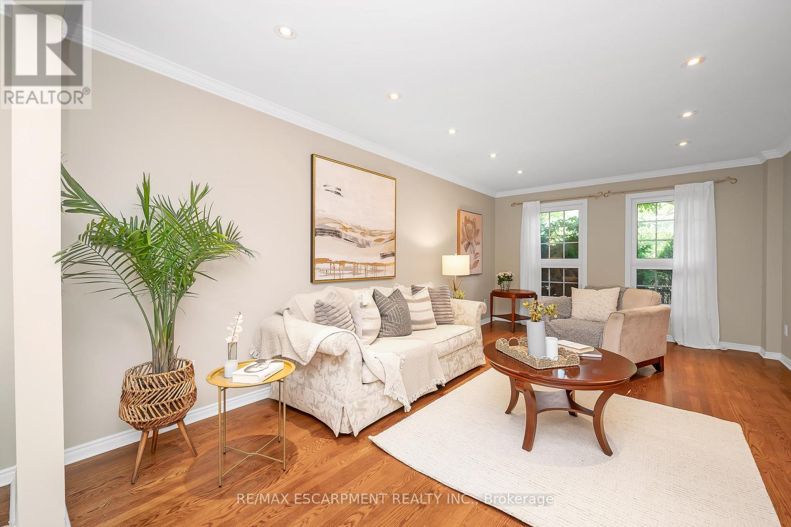Photo 9 of 1355 Edgeware Road, Oakville ON