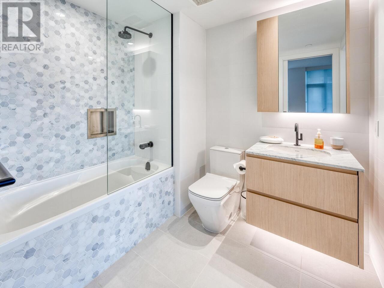 Photo 17 of 1704 1180 Broughton Street, Vancouver BC