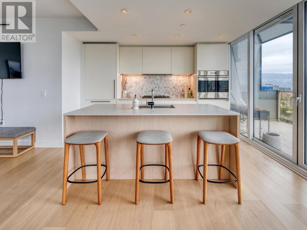 Photo 9 of 1704 1180 Broughton Street, Vancouver BC