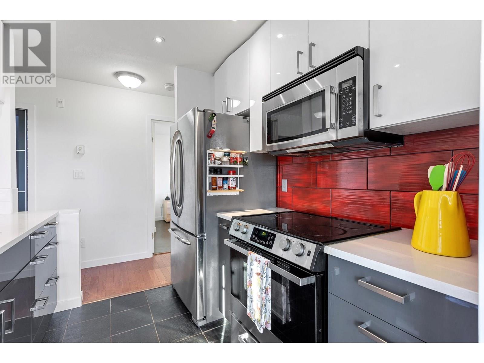 Photo 15 of 212 8460 Jellicoe Street, Vancouver BC