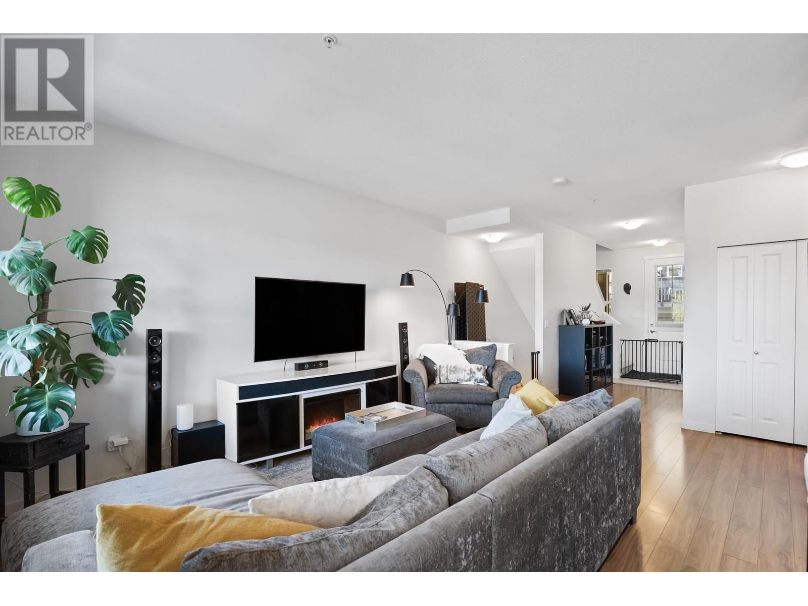 27 11176 GILKER HILL ROAD, Maple Ridge