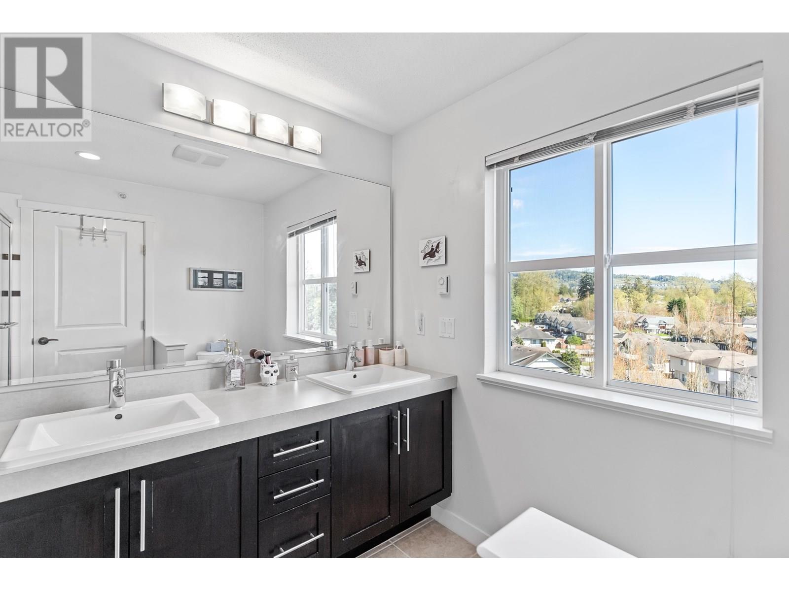27 11176 GILKER HILL ROAD, Maple Ridge