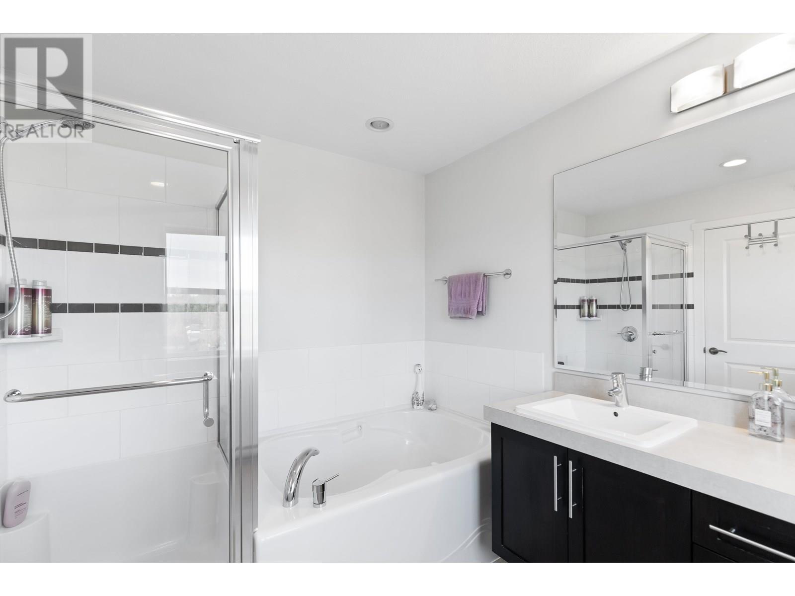 27 11176 GILKER HILL ROAD, Maple Ridge