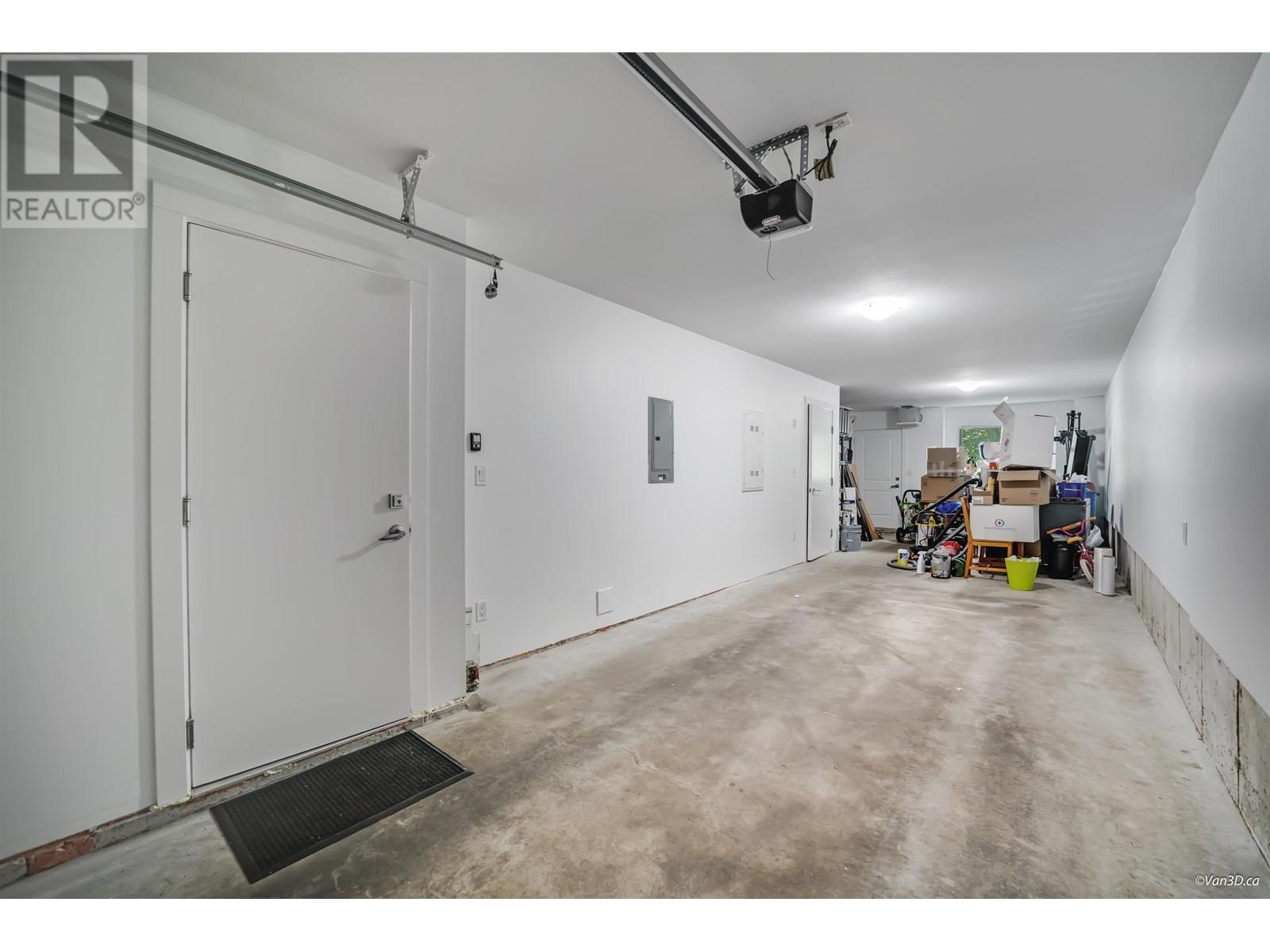 Photo 10 of 35 3395 Galloway Avenue, Coquitlam BC