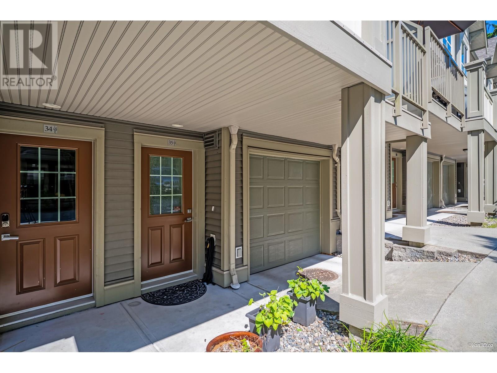 Photo 11 of 35 3395 Galloway Avenue, Coquitlam BC