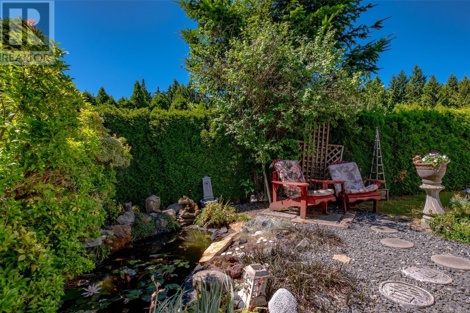 Photo 3 of 1060 Murchie Way, Nanaimo BC