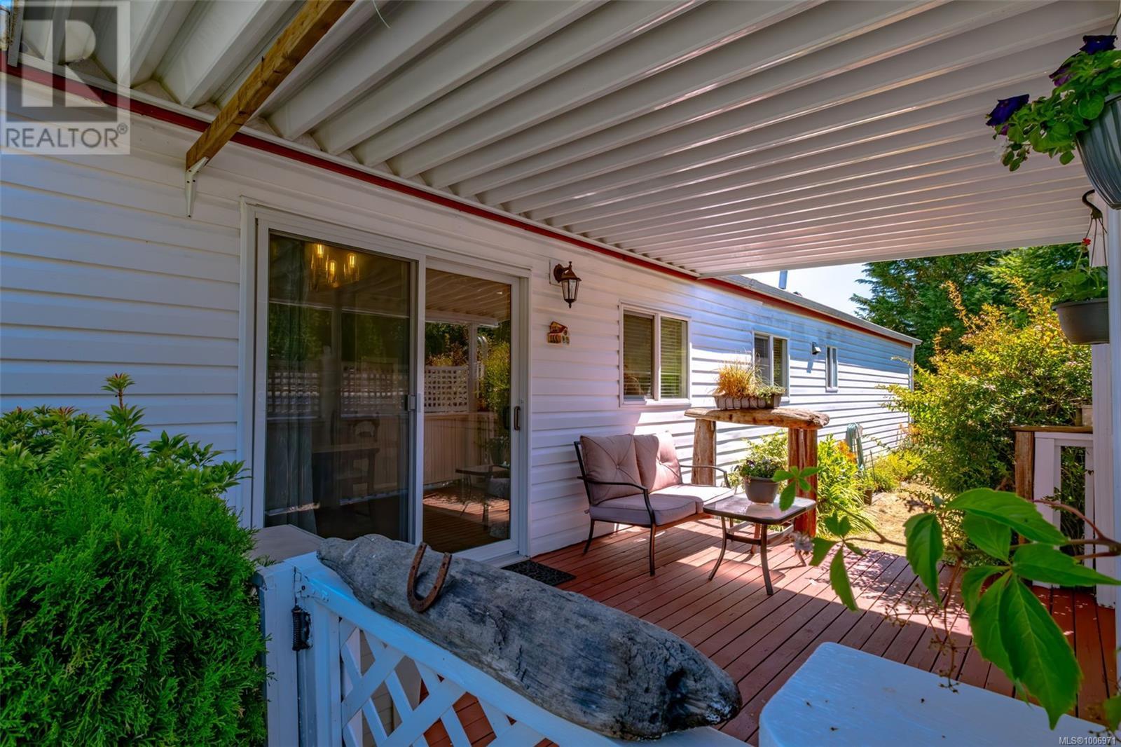 Photo 4 of 1060 Murchie Way, Nanaimo BC