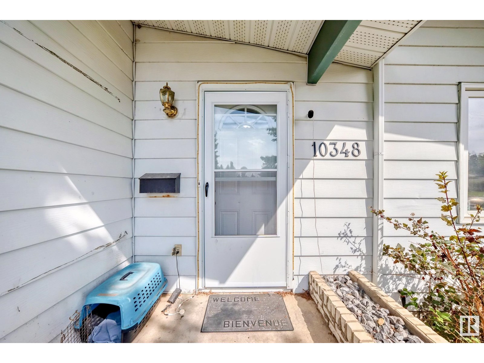 Photo 2 of 10348 36 A Av Nw, Edmonton AB