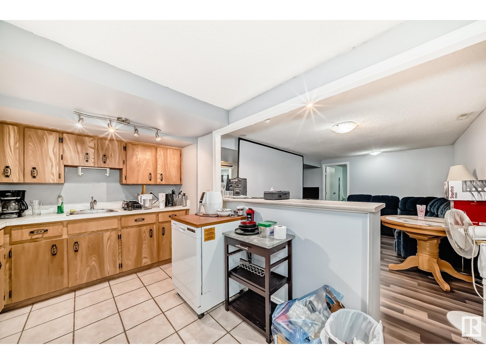 Photo 14 of 10348 36 A Av Nw, Edmonton AB
