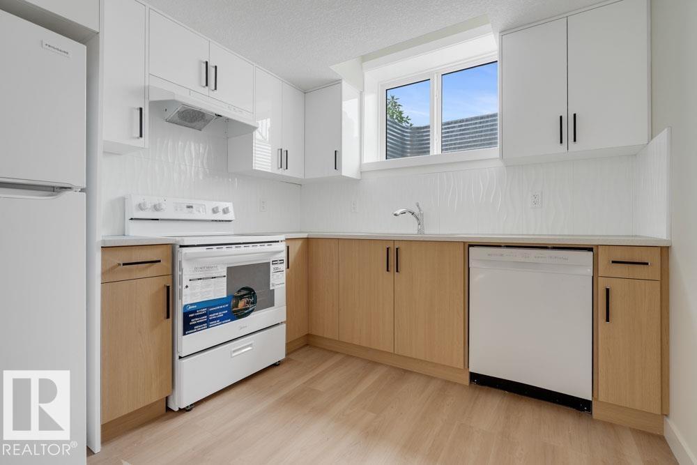 Photo 37 of 8713 149 St Nw, Edmonton AB