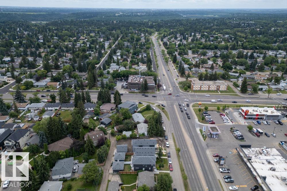 Photo 16 of 8713 149 St Nw, Edmonton AB
