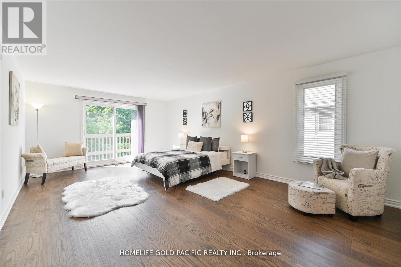Photo 24 of 81 Clarinda Drive, Toronto ON