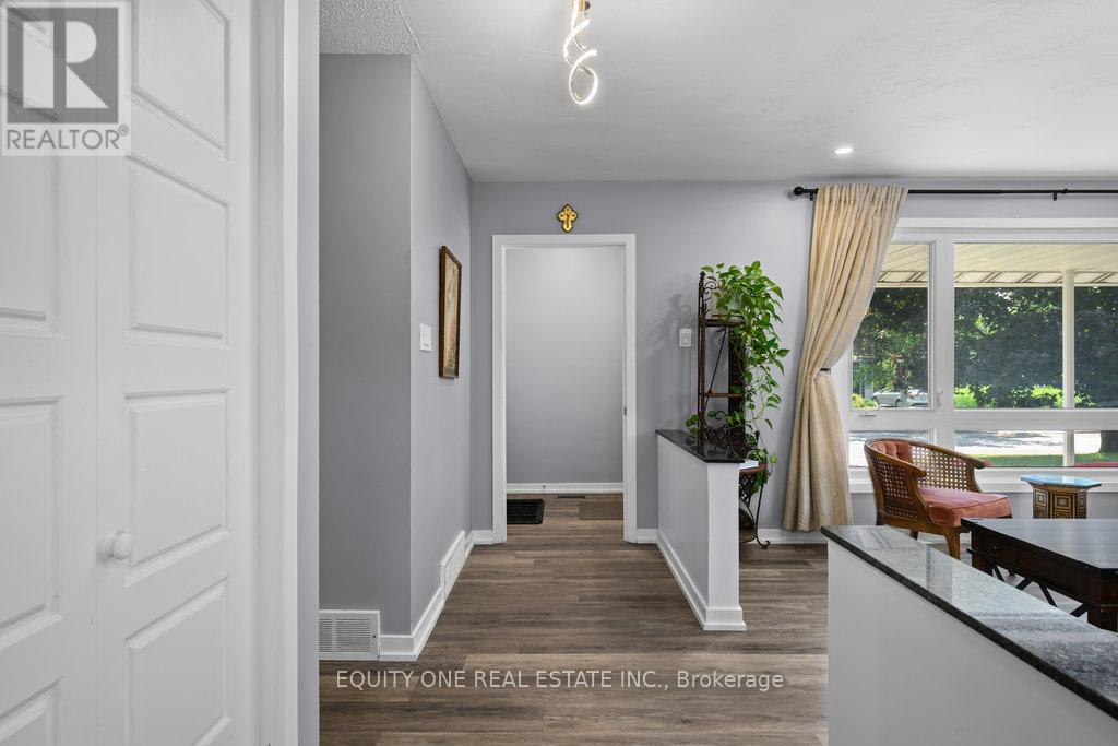 Photo 7 of 1041 Wiseman Crescent, Ottawa ON