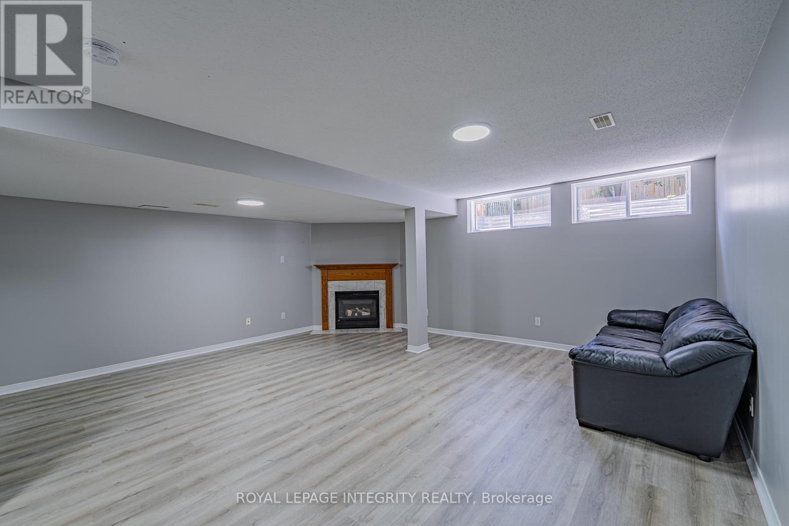 Photo 28 of 165 Kinross Private, Ottawa ON