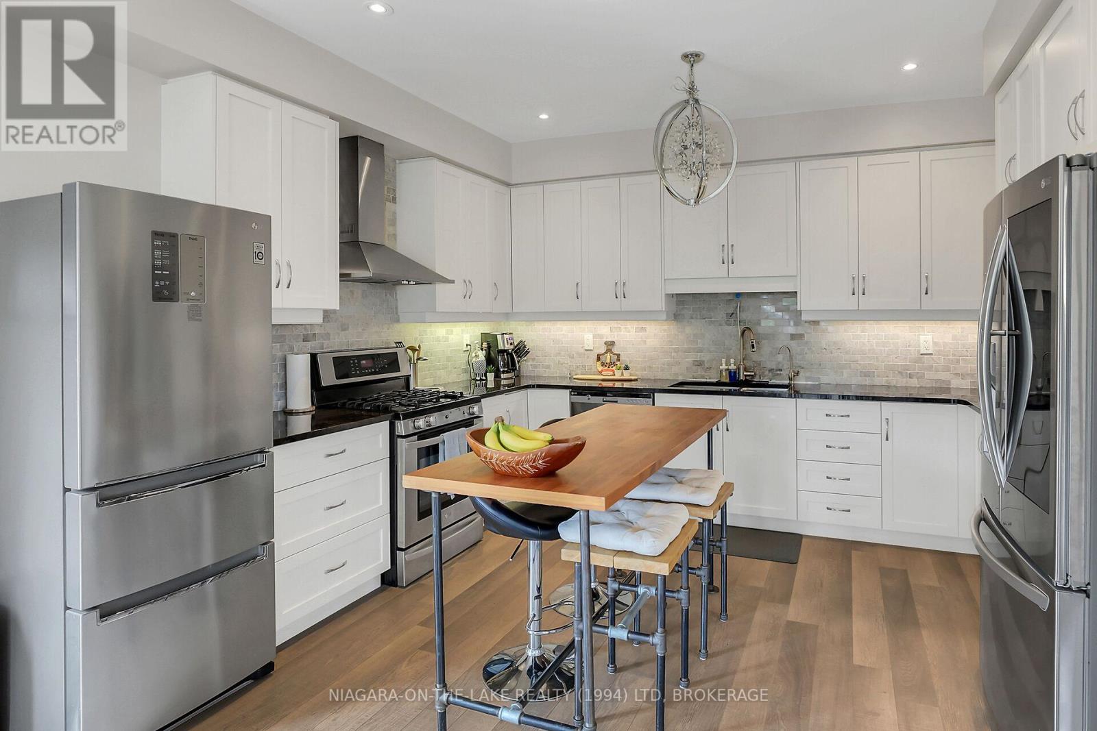 Photo 13 of 7 Cannery Drive, Niagaraonthelake ON