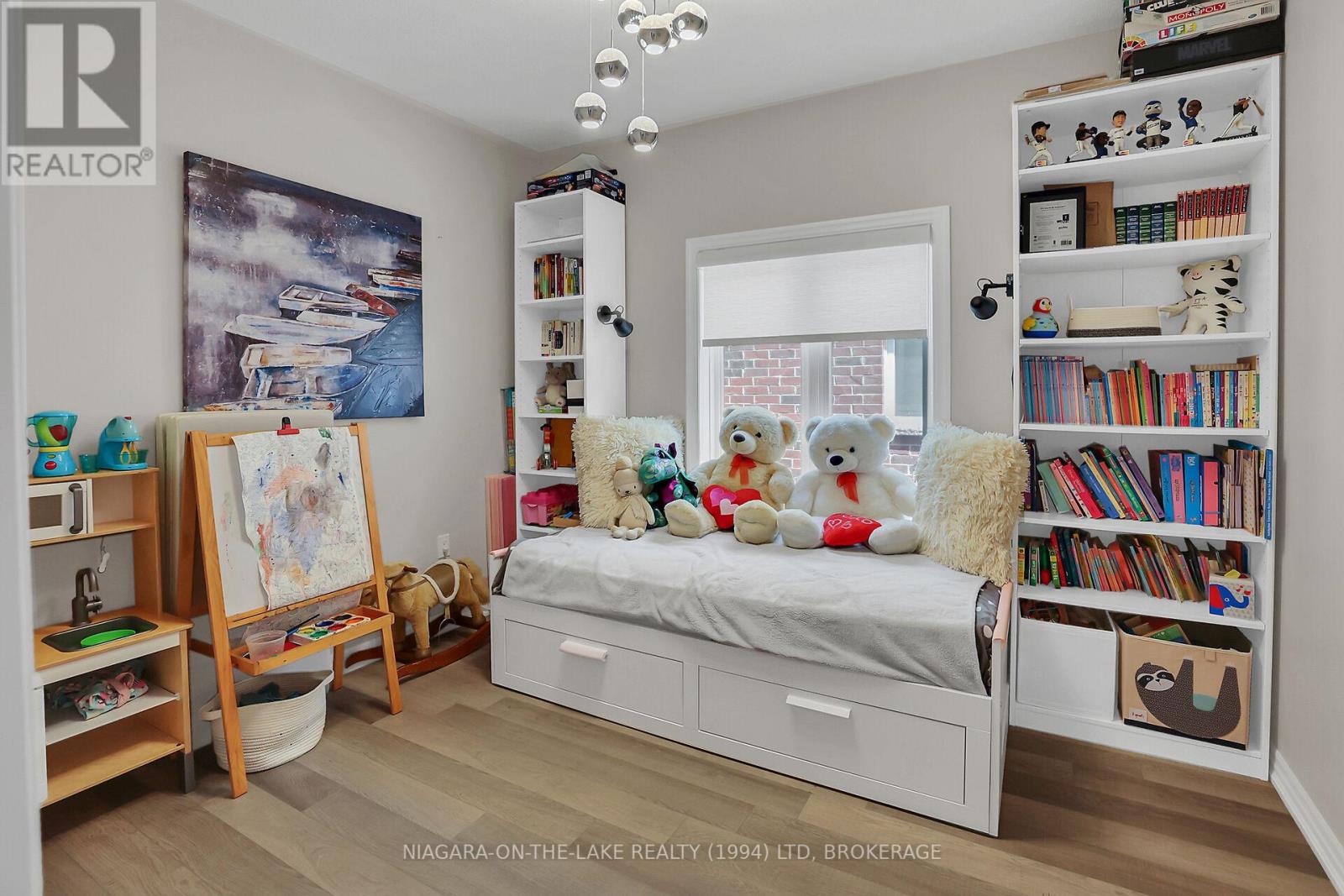 Photo 17 of 7 Cannery Drive, Niagaraonthelake ON