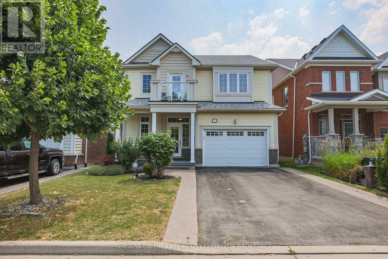 Photo 2 of 7 Cannery Drive, Niagaraonthelake ON