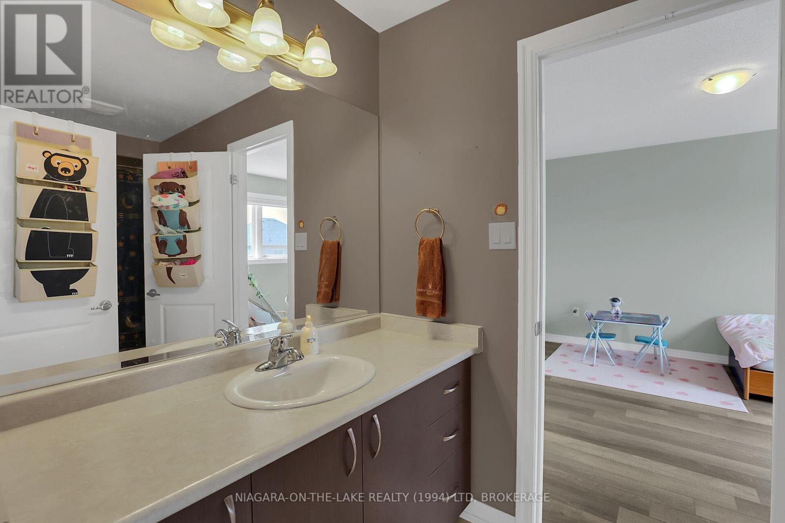 Photo 31 of 7 Cannery Drive, Niagaraonthelake ON