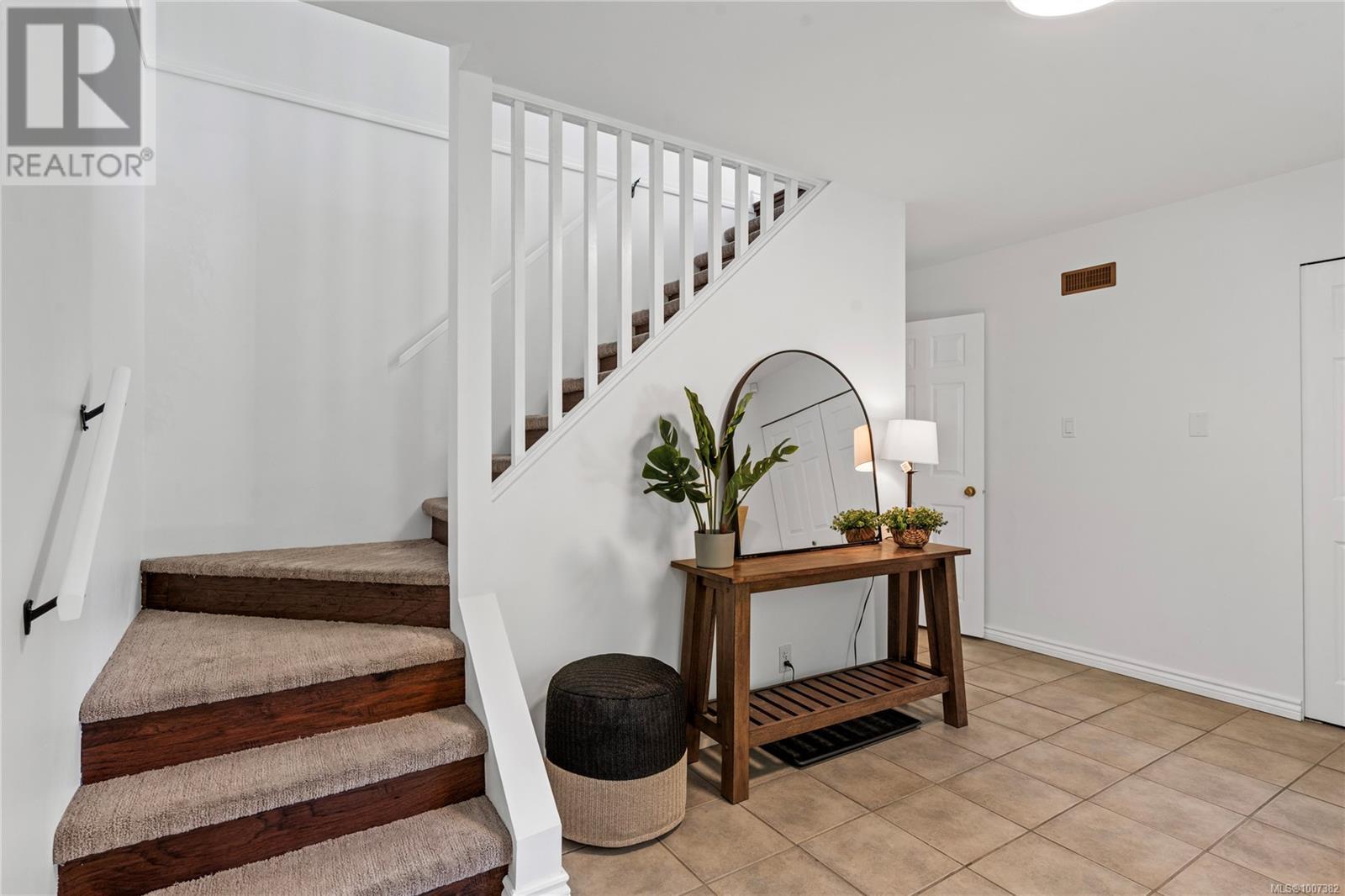 Photo 6 of 309 Nottingham Dr, Nanaimo BC