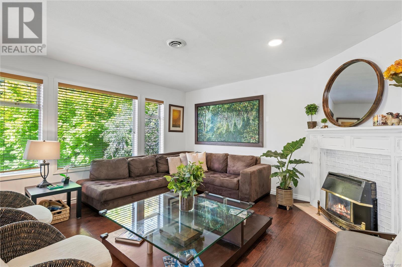 Photo 8 of 309 Nottingham Dr, Nanaimo BC
