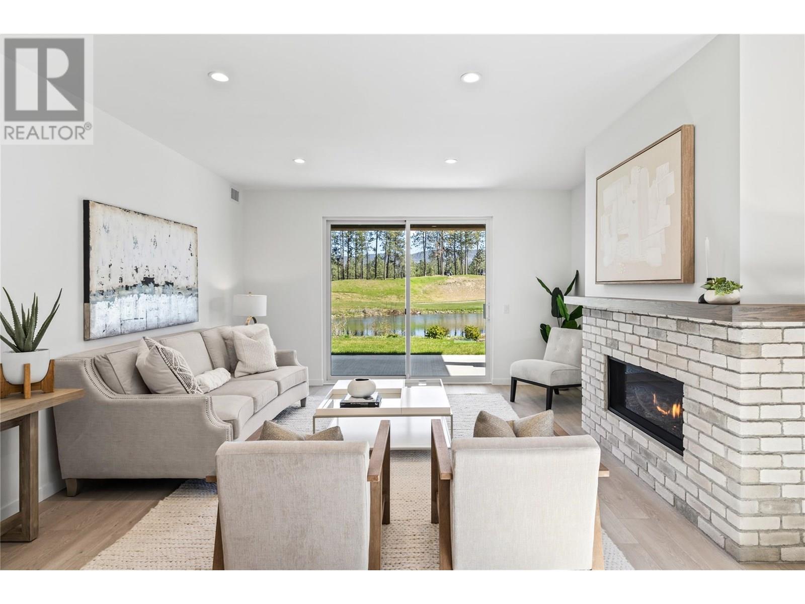 10 1979 Country Club Drive, Kelowna